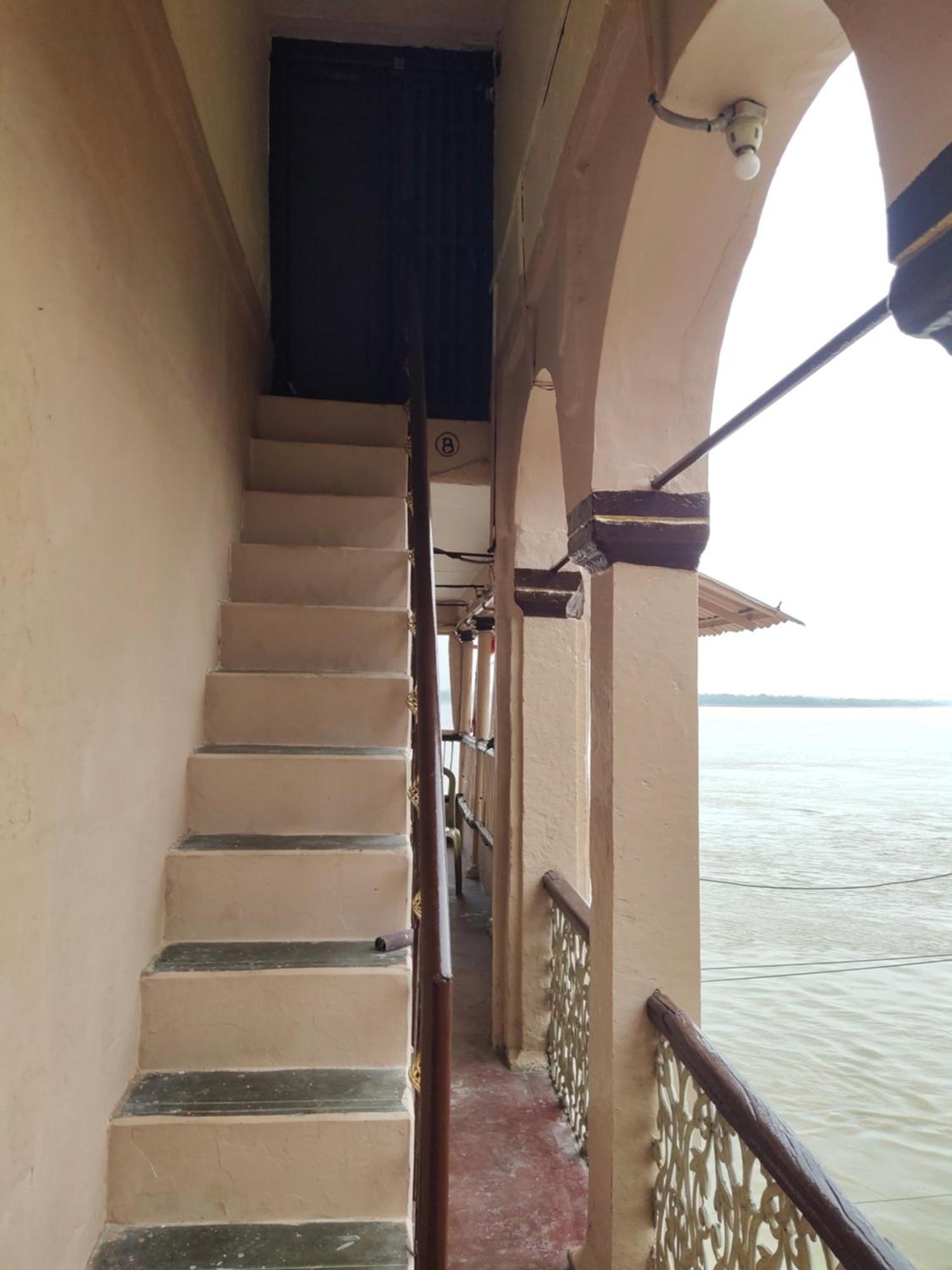Sunrise Lodge Varanasi Zimmer foto