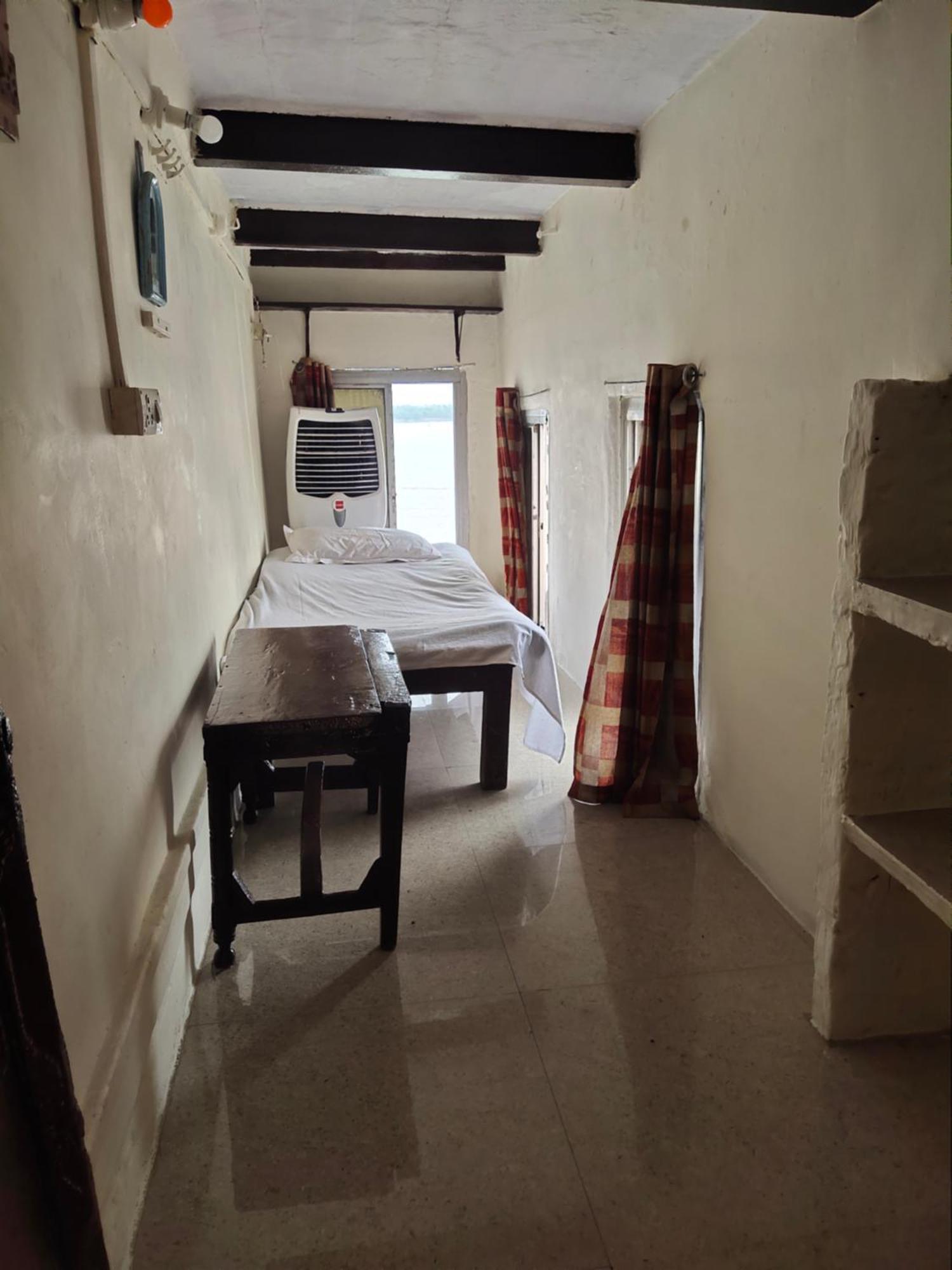 Sunrise Lodge Varanasi Zimmer foto