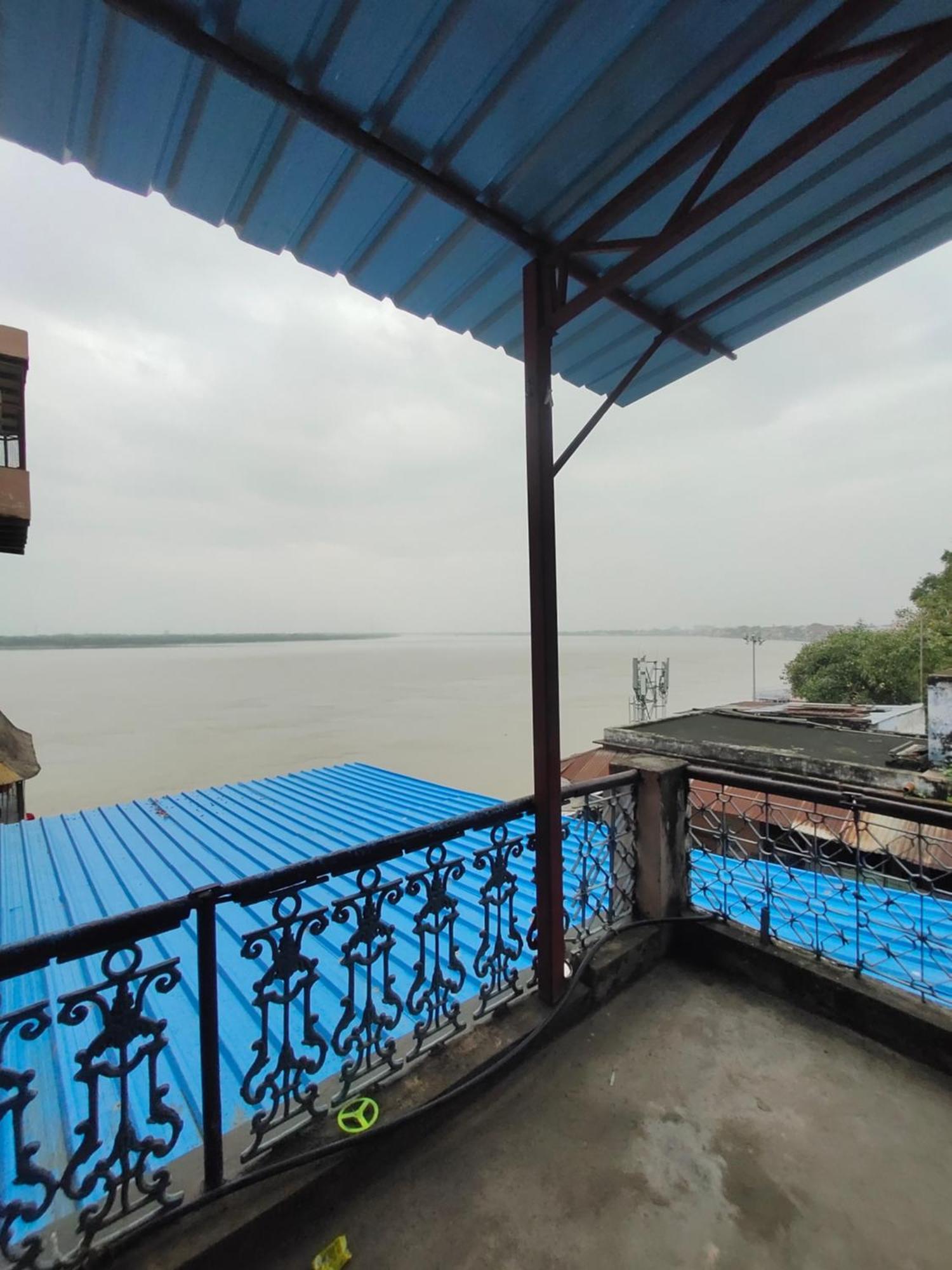 Sunrise Lodge Varanasi Zimmer foto
