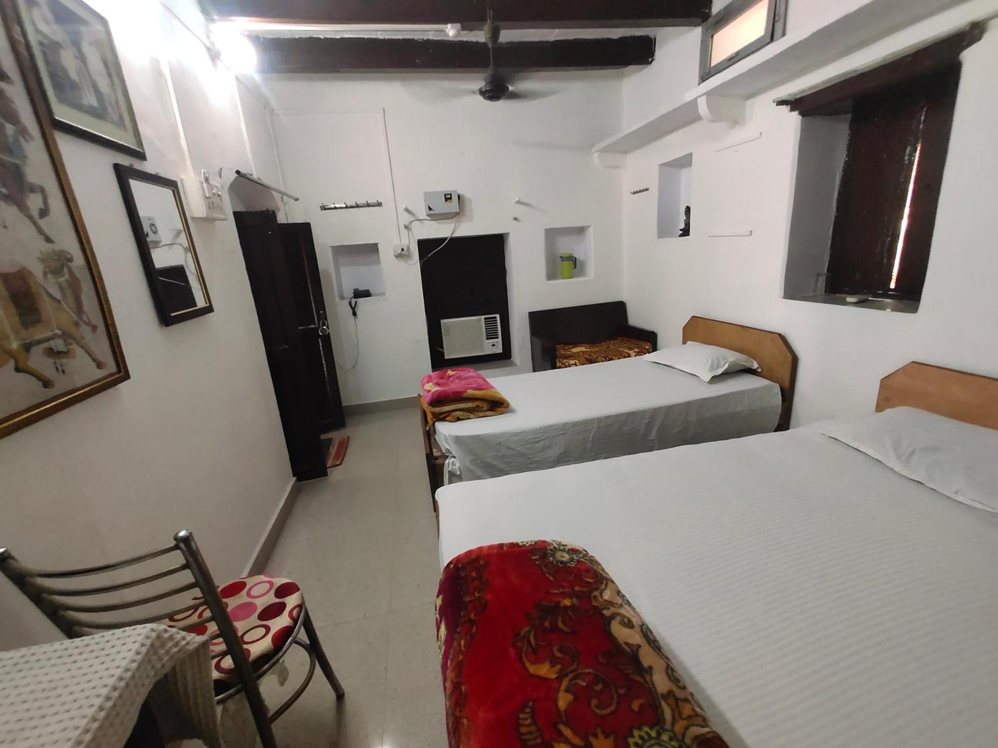 Sunrise Lodge Varanasi Zimmer foto